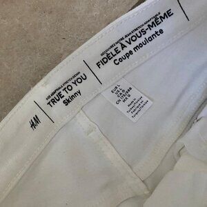 H&M White Skinny Jeans - LIKE NEW!